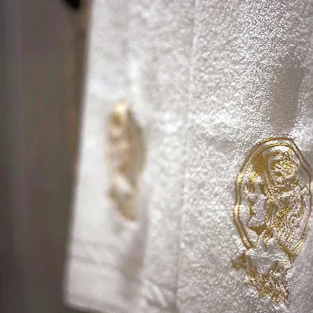 Corte Rossetti Le Dimore Luxury Couette-café