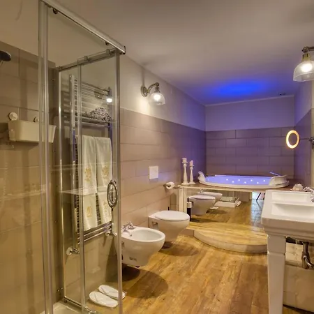 Corte Rossetti Le Dimore Luxury B&B 4*