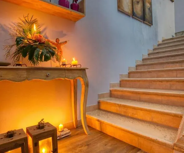 فندق مبيت وإفطار Corte Rossetti Le Dimore Luxury B&B 4*